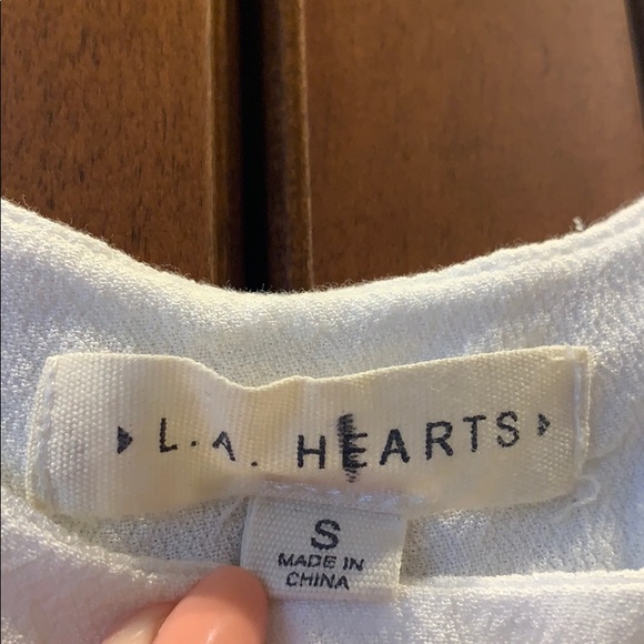 Wide flowy ruffles loose peplum spaghetti strap crop top - Picture 3 of 5